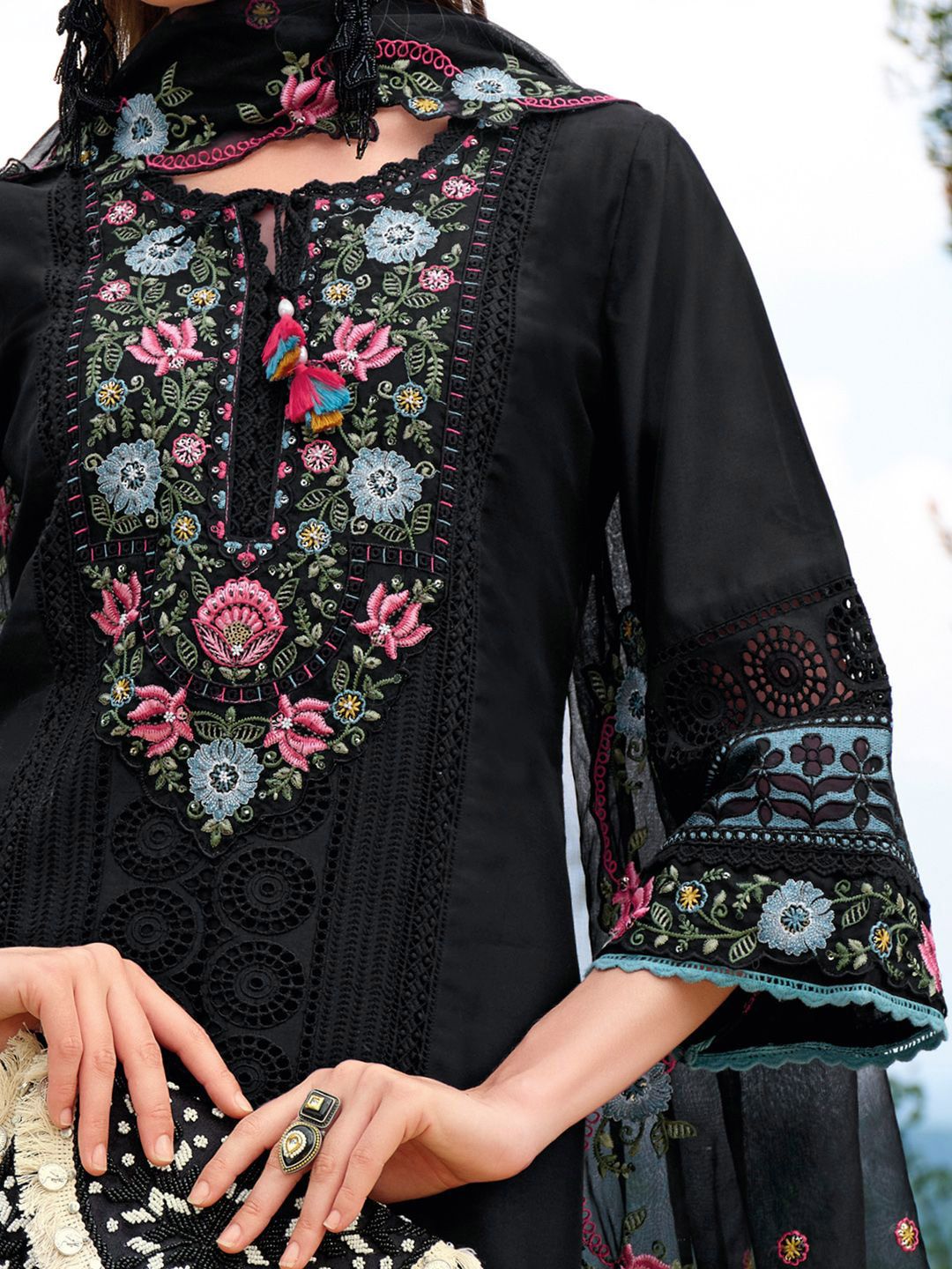 Floral Embroidered Tie-Up Neck Thread Work Straight Kurta With Trousers & Dupatta