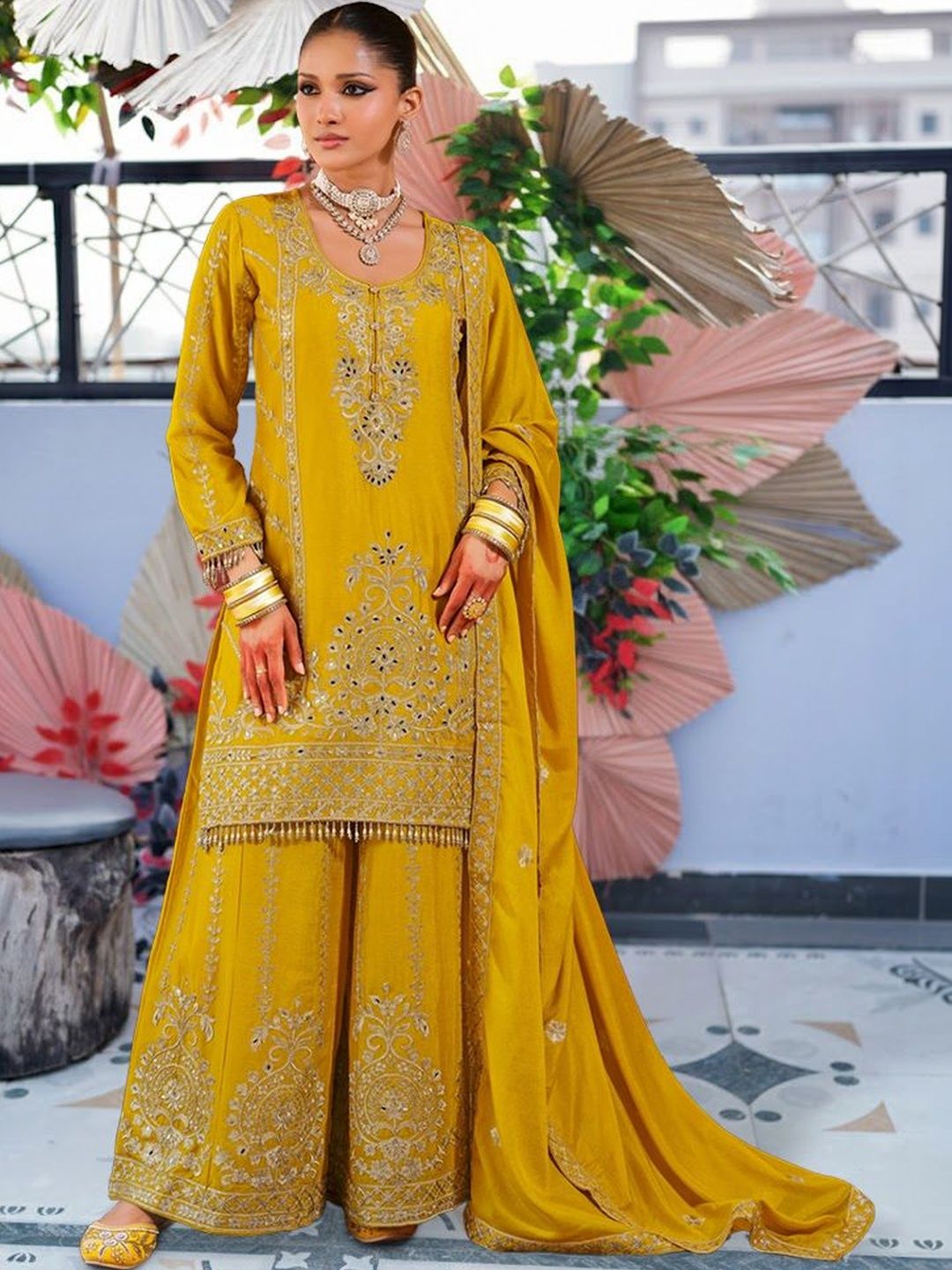 Women Ethnic Motifs Embroidered Regular Thread Work Kurta with Palazzos & With Dupatta