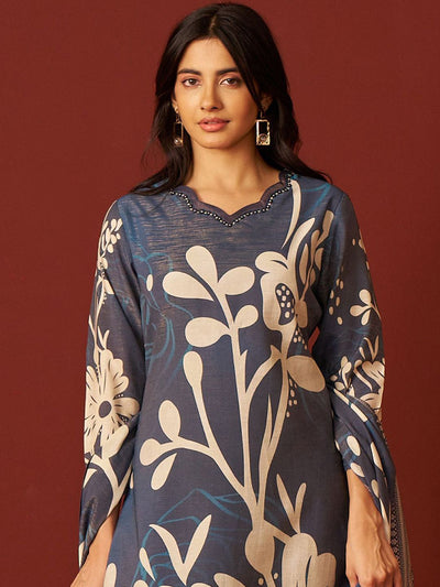 Indyancart IE Women Floral Printed Beads and Stones Kurta with Trousers & Dupatta Kurta Sets