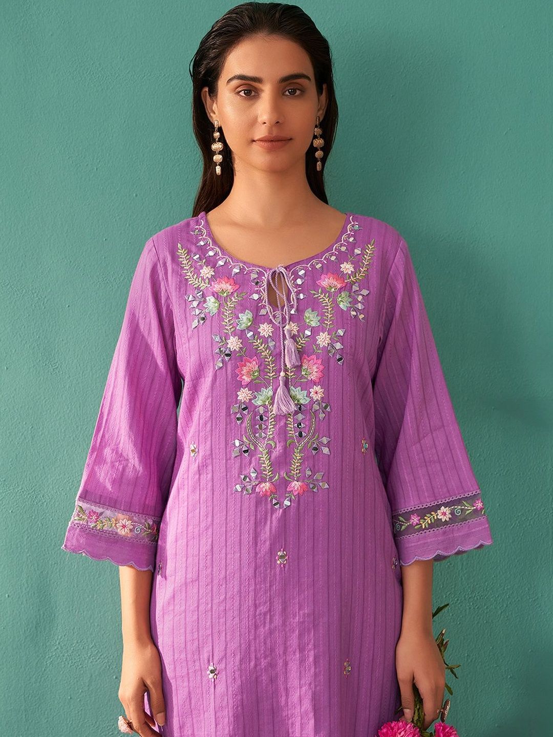 Women Floral Embroidered Regular Thread Work Pure Cotton Kurta with Trousers & With Dupatta