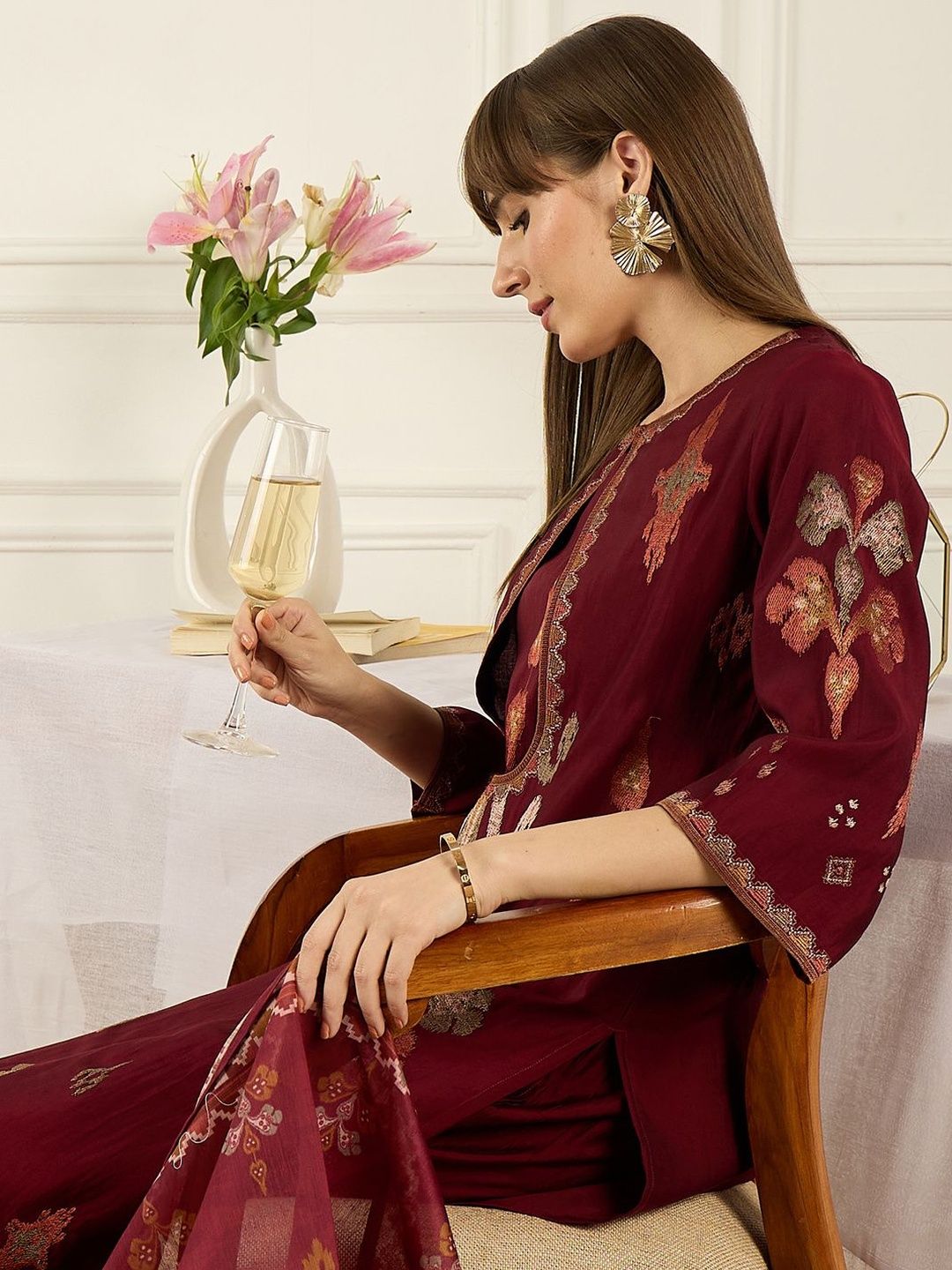 Floral Embroidered Round Neck Regular Straight Kurta With Trousers & Dupatta