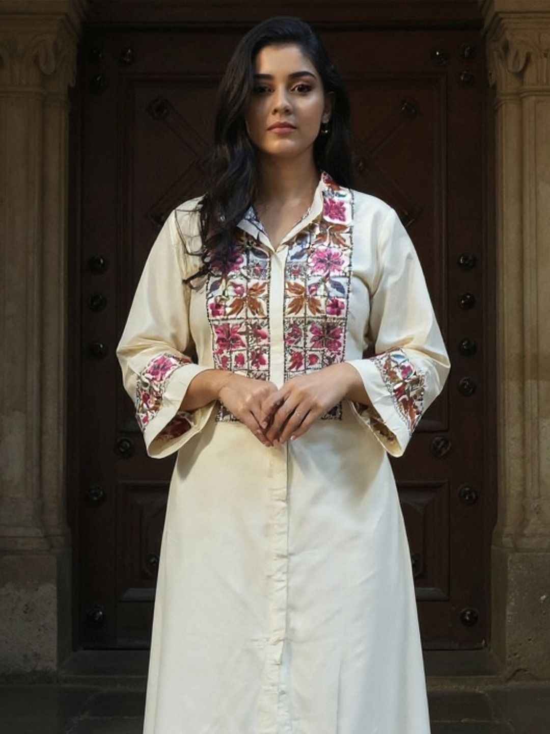 Women Floral Embroidered Regular Thread Work Kurta With Patiala