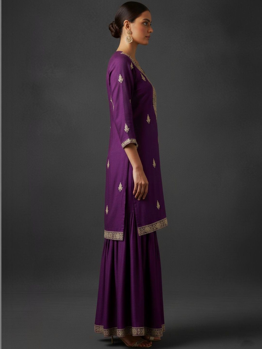 Indyancart VA Women Ethnic Motifs Embroidered Regular Thread Work Kurta with Sharara & With Dupatta