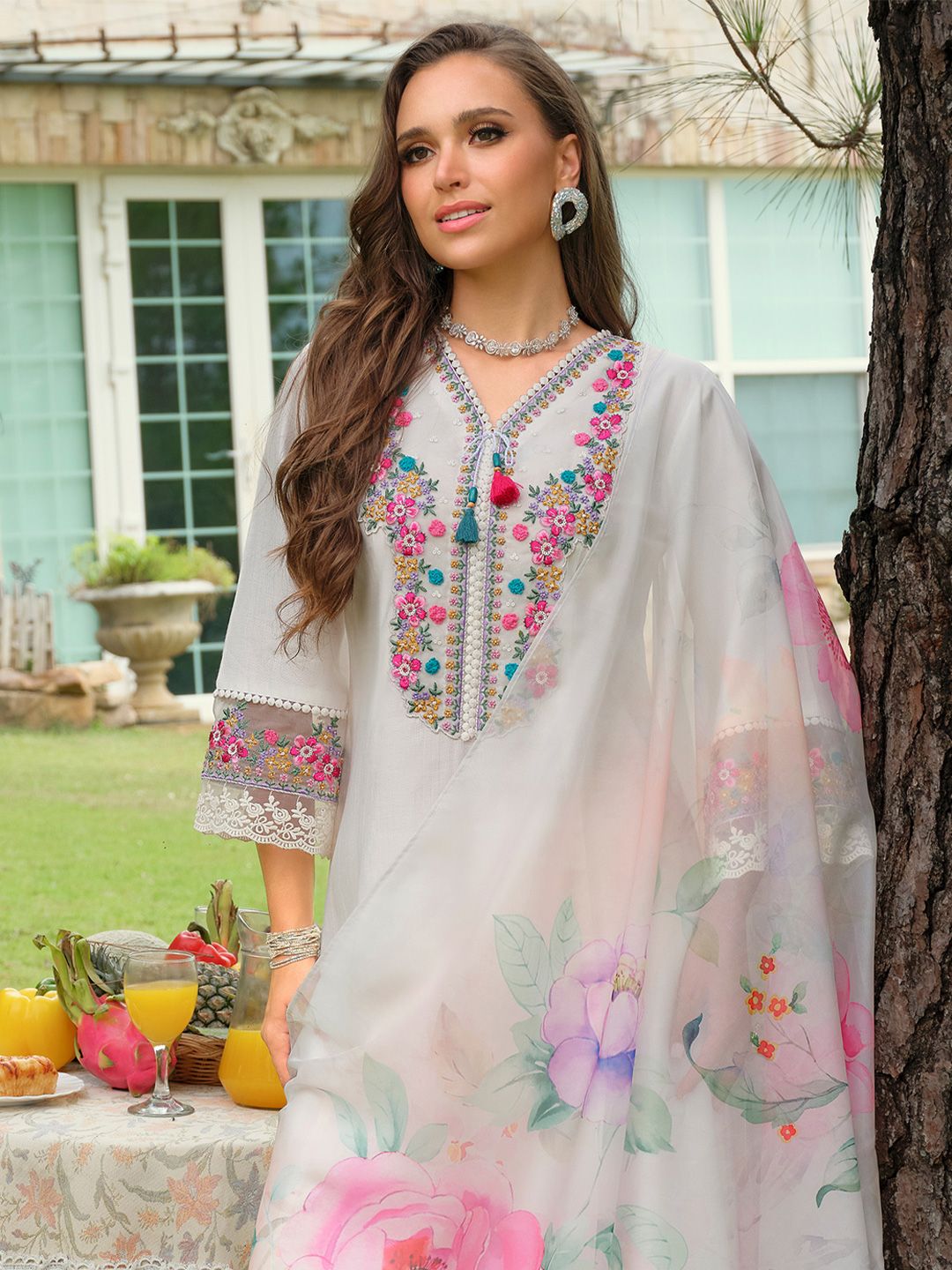 Women Floral Embroidered Kurta with Trousers & Dupatta