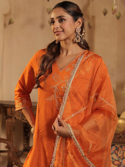 Women Ethnic Motifs Embroidered Kurta With Trousers & Dupatta Kurta Sets