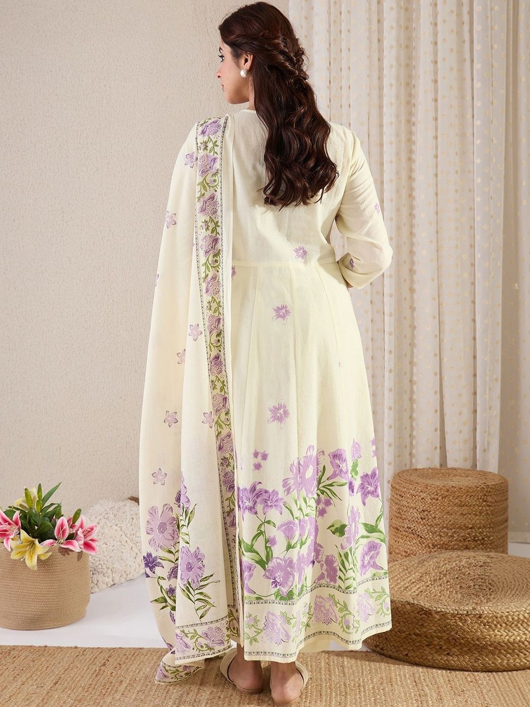 Women Floral Printed Panelled Thread Work Pure Cotton Kurta with Trousers & With Dupatta
