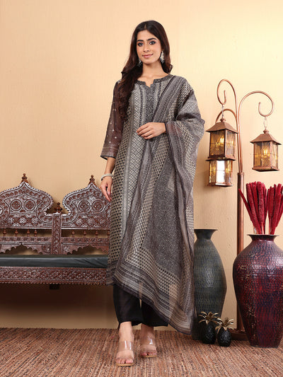 Indyancart VR Women's Chanderi Silk Geometric Printed Kurta Paired With Bottom And Dupatta