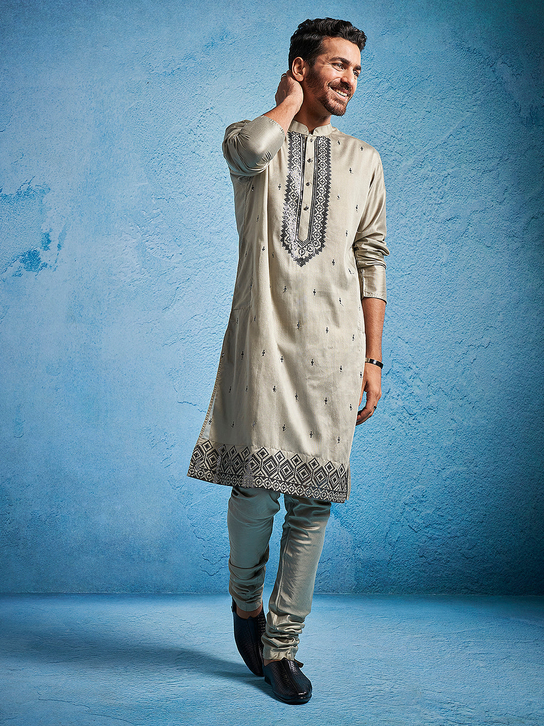 Men's Chiku Silk Blend Straight Kurta And Pyjama Set.