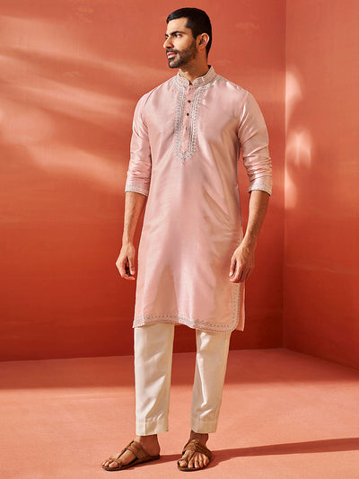 Men's Peach Silk Blend Straight Kurta And Pyjama Set.