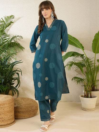 Women Floral Printed Regular Thread Work Pure Cotton Kurta with Trousers