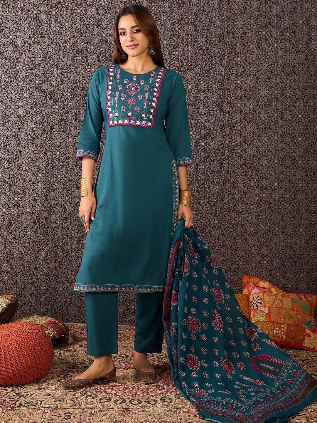 Women Embroidered Regular Thread Work Pure Cotton Kurta with Trousers & Dupatta