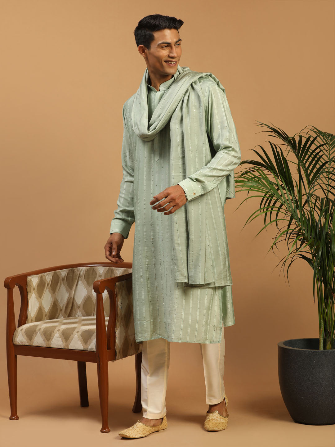Men's Green Cotton Blend Straight Kurta  Pyjama & Dupatta Set