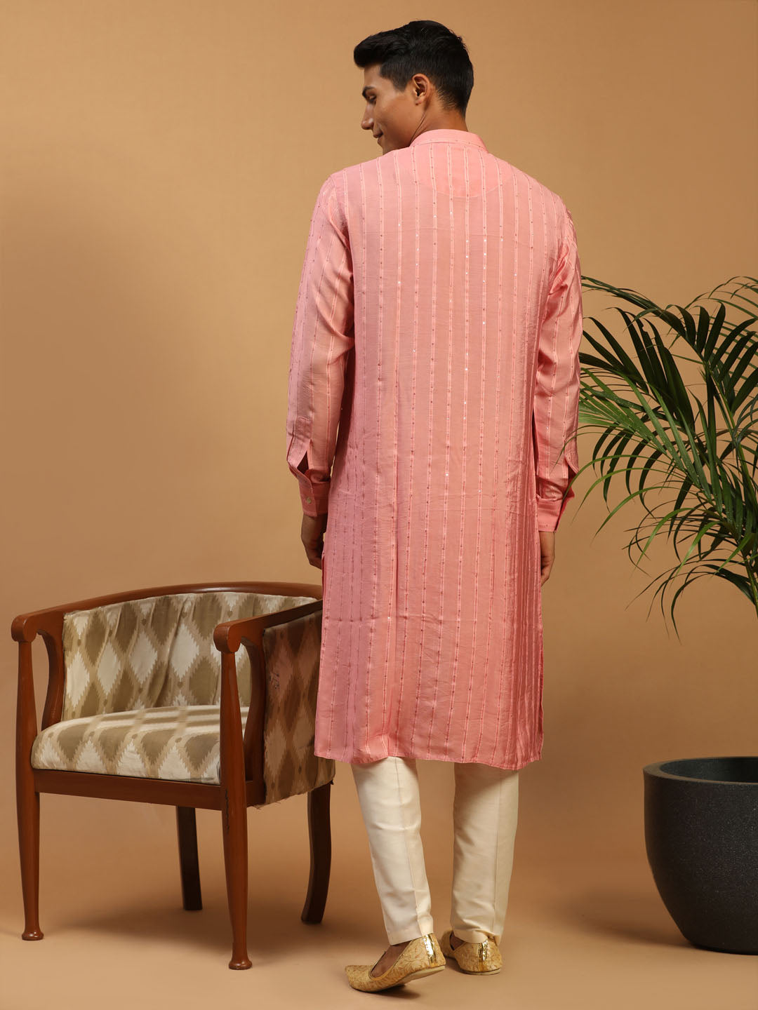 Men's Pink Cotton Blend Straight Kurta Pyjama Set