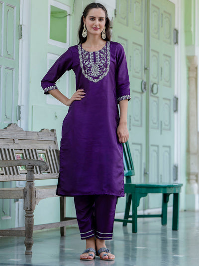 Indyancart VV Dhara Silk Blend Embroidered Kurta Set with Dupatta