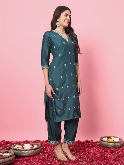 Indyancart VV Triveni Silk Blend Kurta and Trouser Set with Organza Dupatta