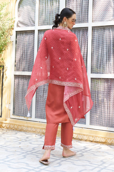 Indyancart VV Chandrika Embroidered Silk Blend Straight Suit With Dupatta