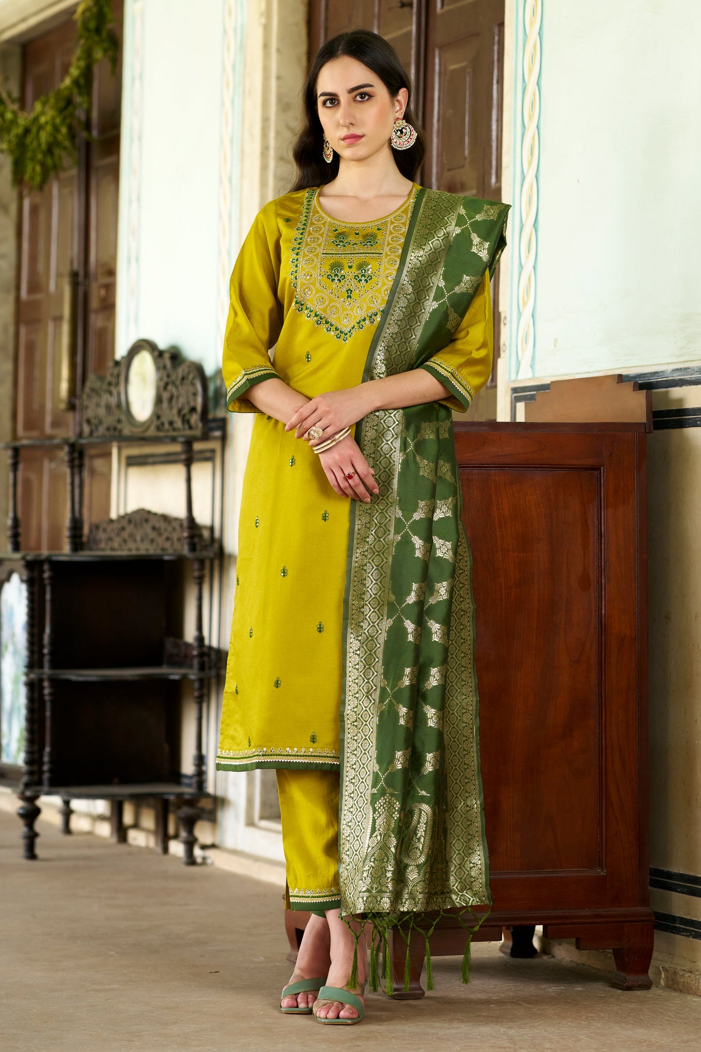 Dhiyona VV Reedhima Lemon Silk Blend Kurta With Dupatta Set