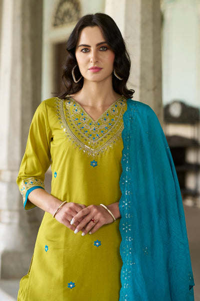Indyancart VV Chandni Women Kurta and Pant Sets Silk Blend Fabric