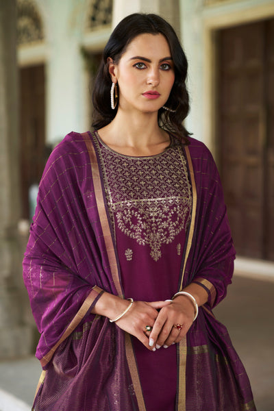 Indyancart VV Rajsi Women Kurta and Pant Sest Viscose Rayon