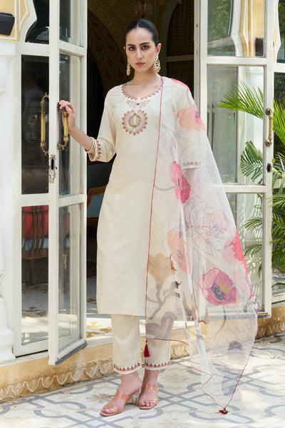 Indyancart VV Pratha Women Kurta and Pant Sets Cotton Silk Fabric
