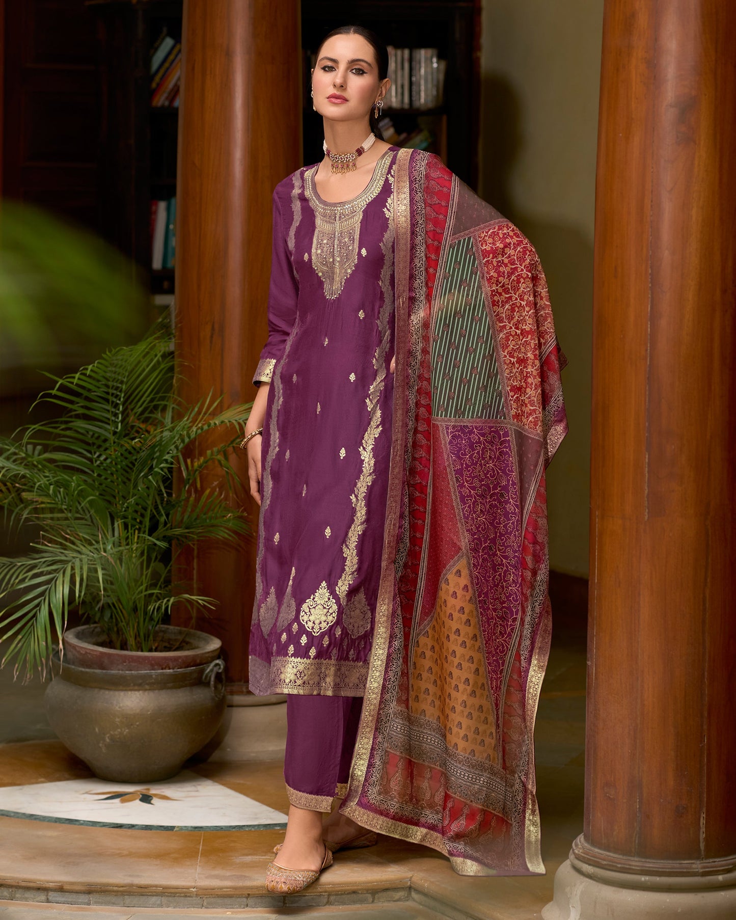 Dhiyona VV Rajtilak Viscose Self Jacquard Women Kurta and Trouser Duppata Set