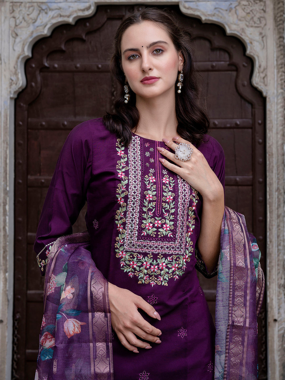 Dhiyona VV Women's Silk Blend Kurta Pant Dupatta Set