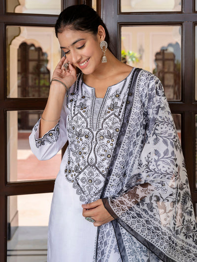 Indyancart VV Women's Silk Blend Kurta Pant Dupatta Set