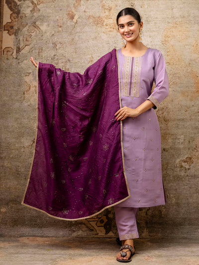 Indyancart VV Women's Kurta and Pant Sets Silk Blend Fabric