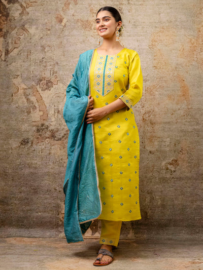Indyancart VV Women's Kurta and Pant Sets Silk Blend Fabric