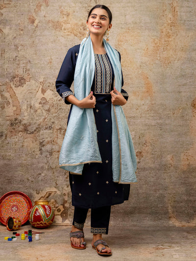 Indyancart VV Women's Kurta and Pant Sets Silk Blend Fabric