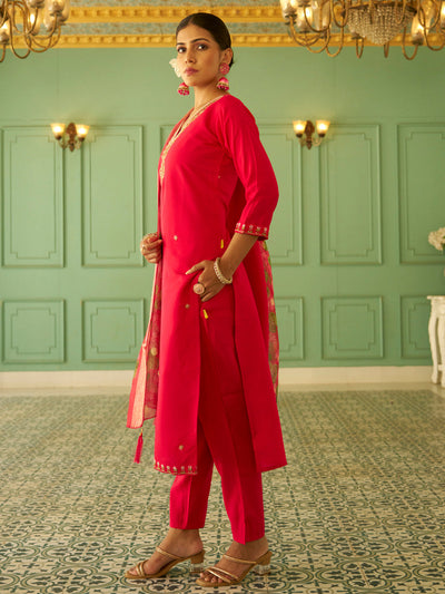 Indyancart VV Aaravi Beads Embroidered Pink Women Kurta Sets With Dupatta Straight Suits
