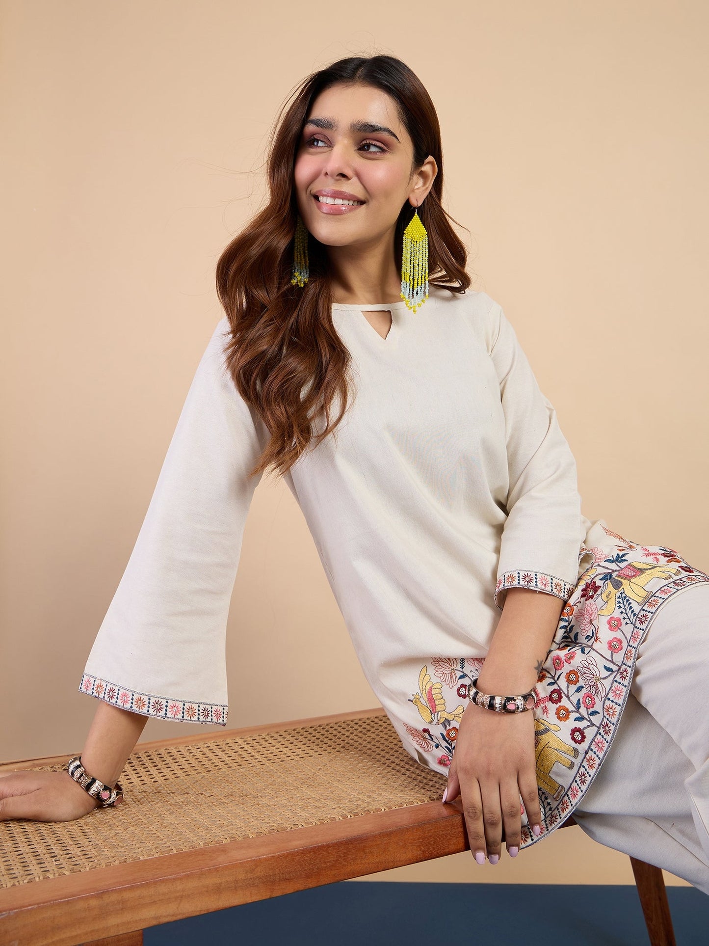 Dhiyona VV Off-white Women's Designer Kurta Pant Set Premium Pattern