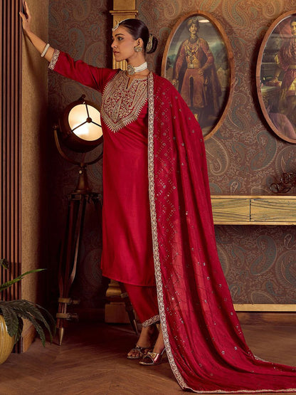Indyancart IE Ethnic Floral Embroidered Zari Work Detail Regular Sleeves Round Neck Kurta Set