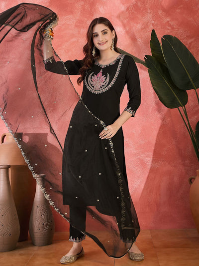 Indyancart SN Women's Floral Yoke Design Zari Sequence Straight Kurta With Trousers & Dupatta