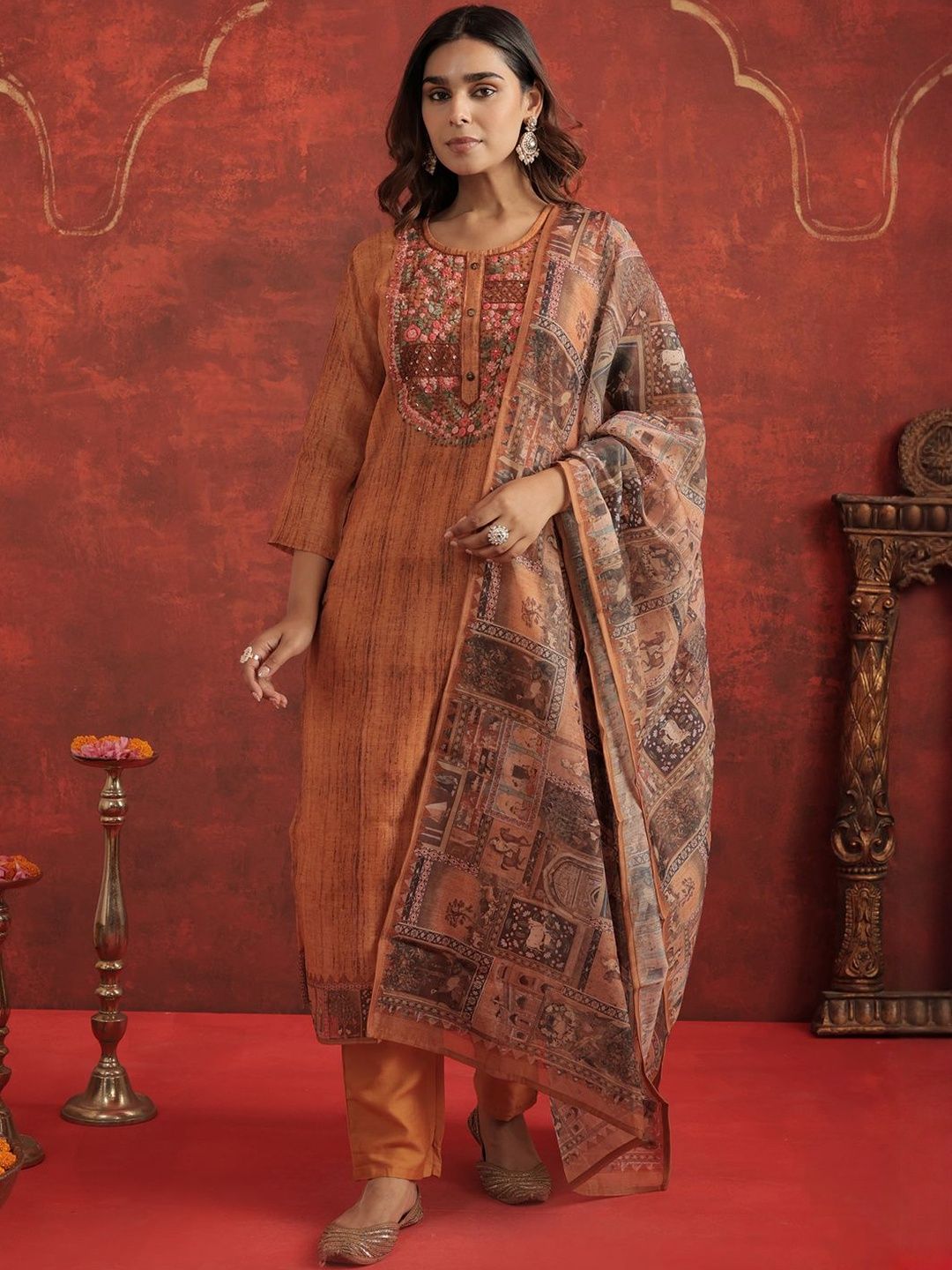 Motifs Printed Chanderi Cotton Round Neck Straight Kurta With Trousers & Dupatta