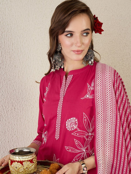 Women Embroidered Thread Work Pure Cotton Kurta with Trousers & Dupatta