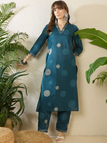 Indyancart IE Printed V-Neck Three-Quarter Sleeves Pure Cotton Top With Trousers