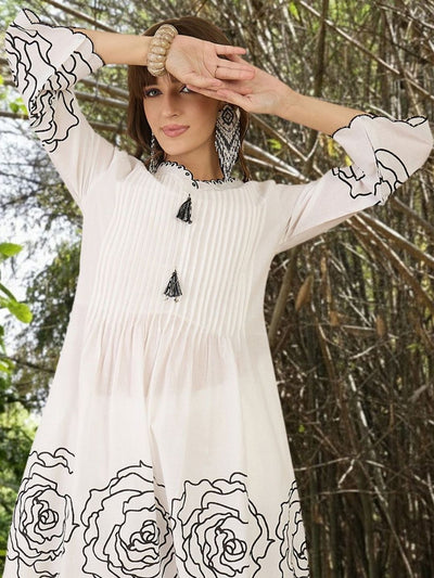 Indyancart IE Women Floral Printed Pleated Thread Work Pure Cotton Kurta with Trousers