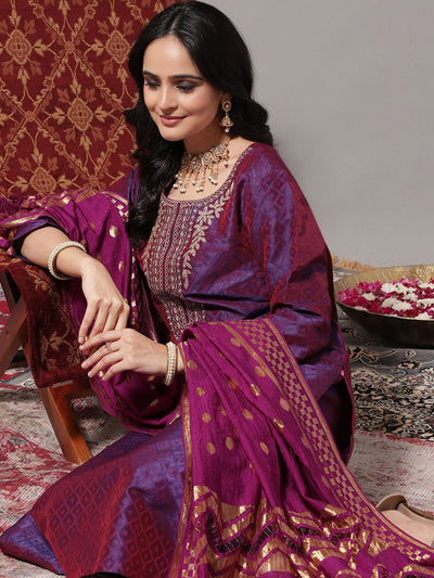 Indyancart VA Women'sGeometric Woven Design Regular Zari Kurta with Trousers & Dupatta