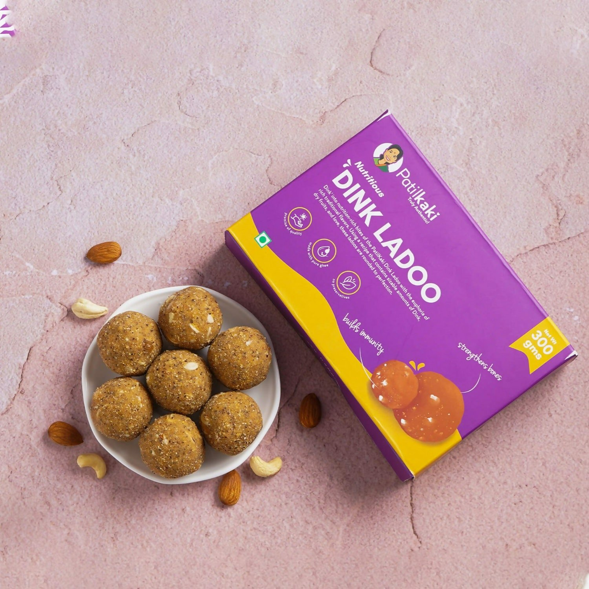 Patilkaki Dink Ladoo