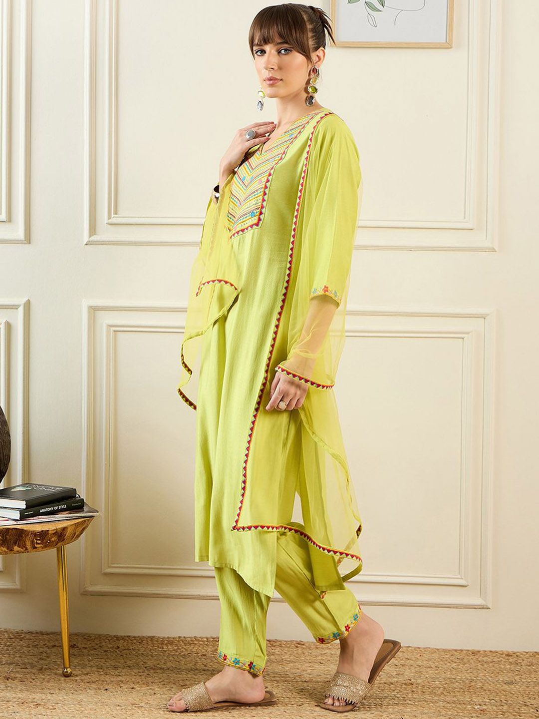 Indyancart IE Geometric Embroidered Thread Work Liva Straight Kurta With Trousers & Dupatta