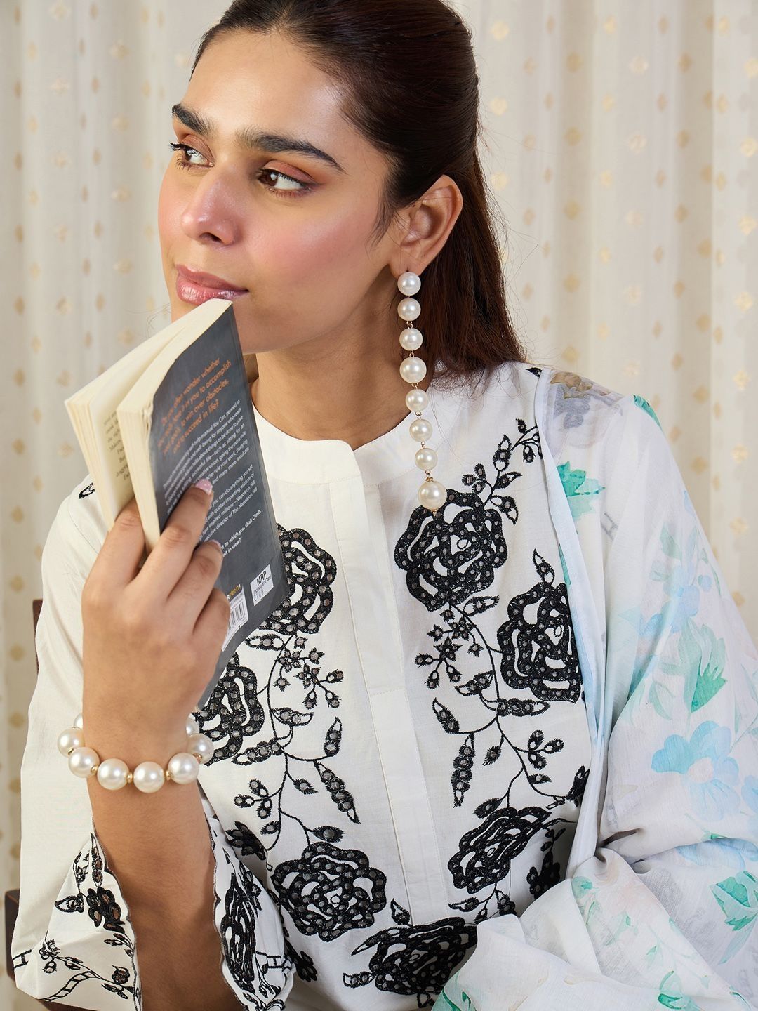 Women Floral Embroidered Regular Thread Work Cotton Kurta with Palazzos & Dupatta