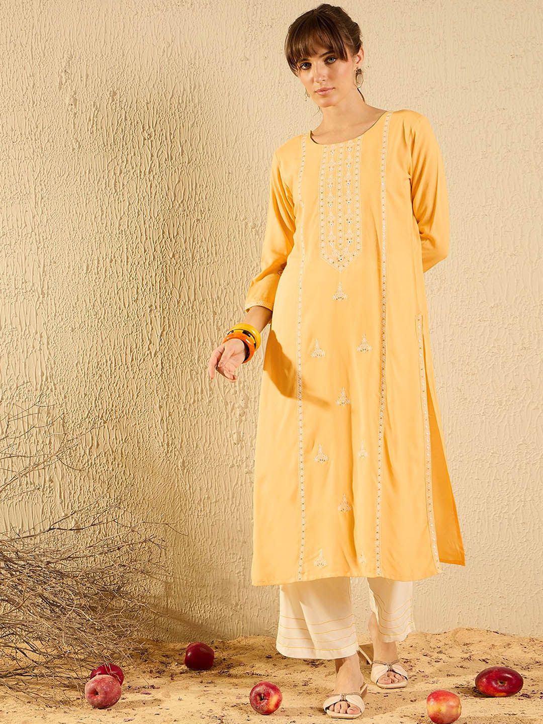 Indyancart IE Yellow and White Ethnic Motifs Embroidered Thread Work Straight Kurta