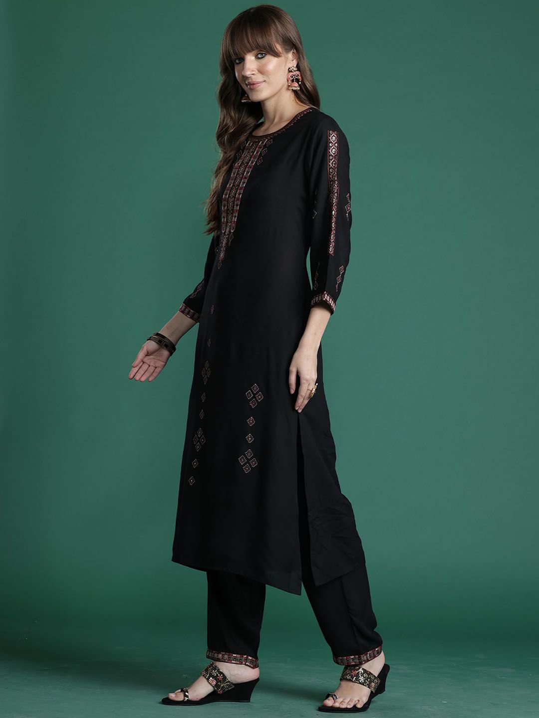 Indyancart IE Indo era Embroidered Straight Tunic & Trousers Co-Ord Set