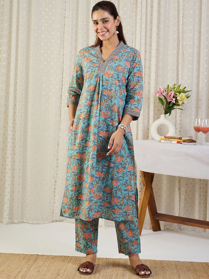 Indyancart IE Printed Pure Cotton V-Neck Top With Trousers Co-Ords