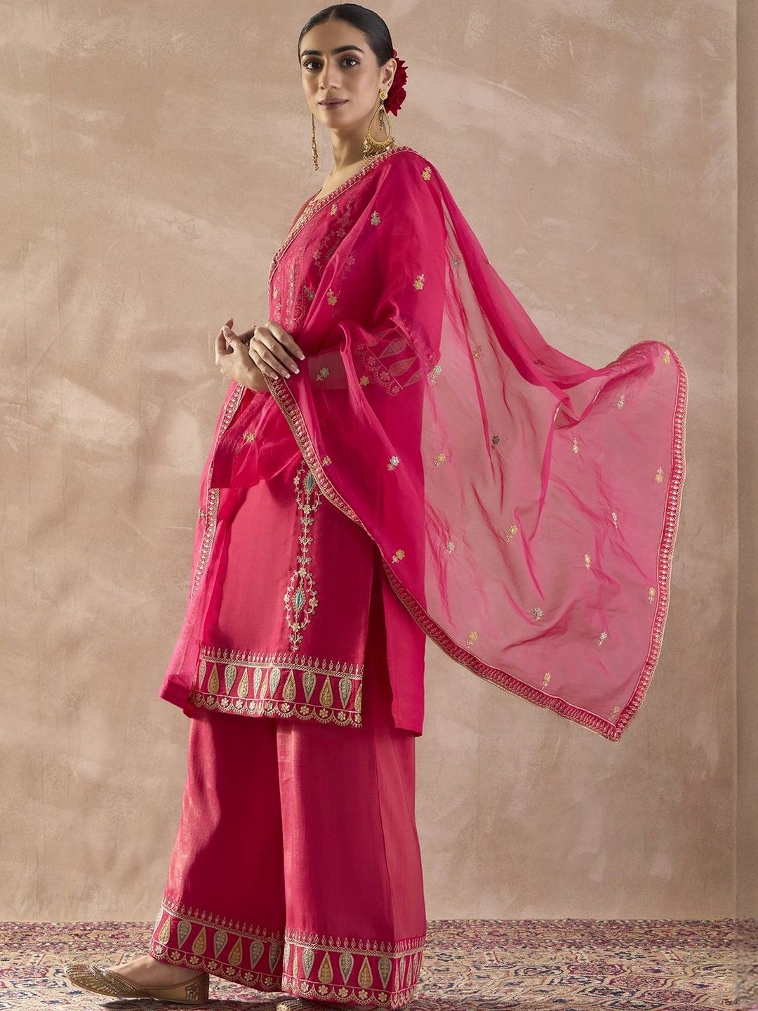 Ethnic Motifs Embroidered Round Neck Zari Kurta With Palazzos & Dupatta