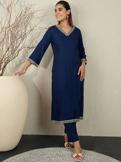 Indyancart IE Women Ethnic Motifs Embroidered V-Neck Regular Sequinned Kurta with Trousers