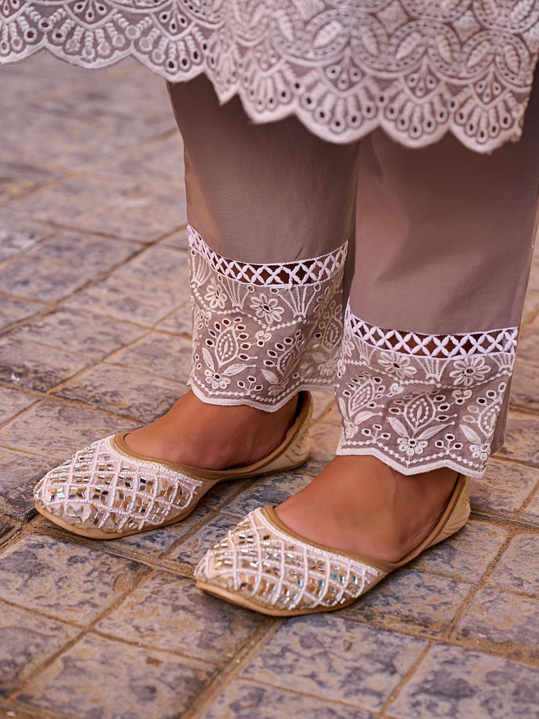 Floral Embroidered Thread Work Pure Cotton Kurta With Trousers & Dupatta