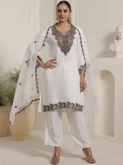 Women Ethnic Motifs Embroidered Kurta with Trousers & Dupatta