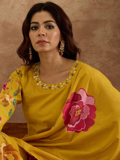 Indyancart IE Women Floral Printed Regular Pure Cotton Kurta with Trousers & With Dupatta